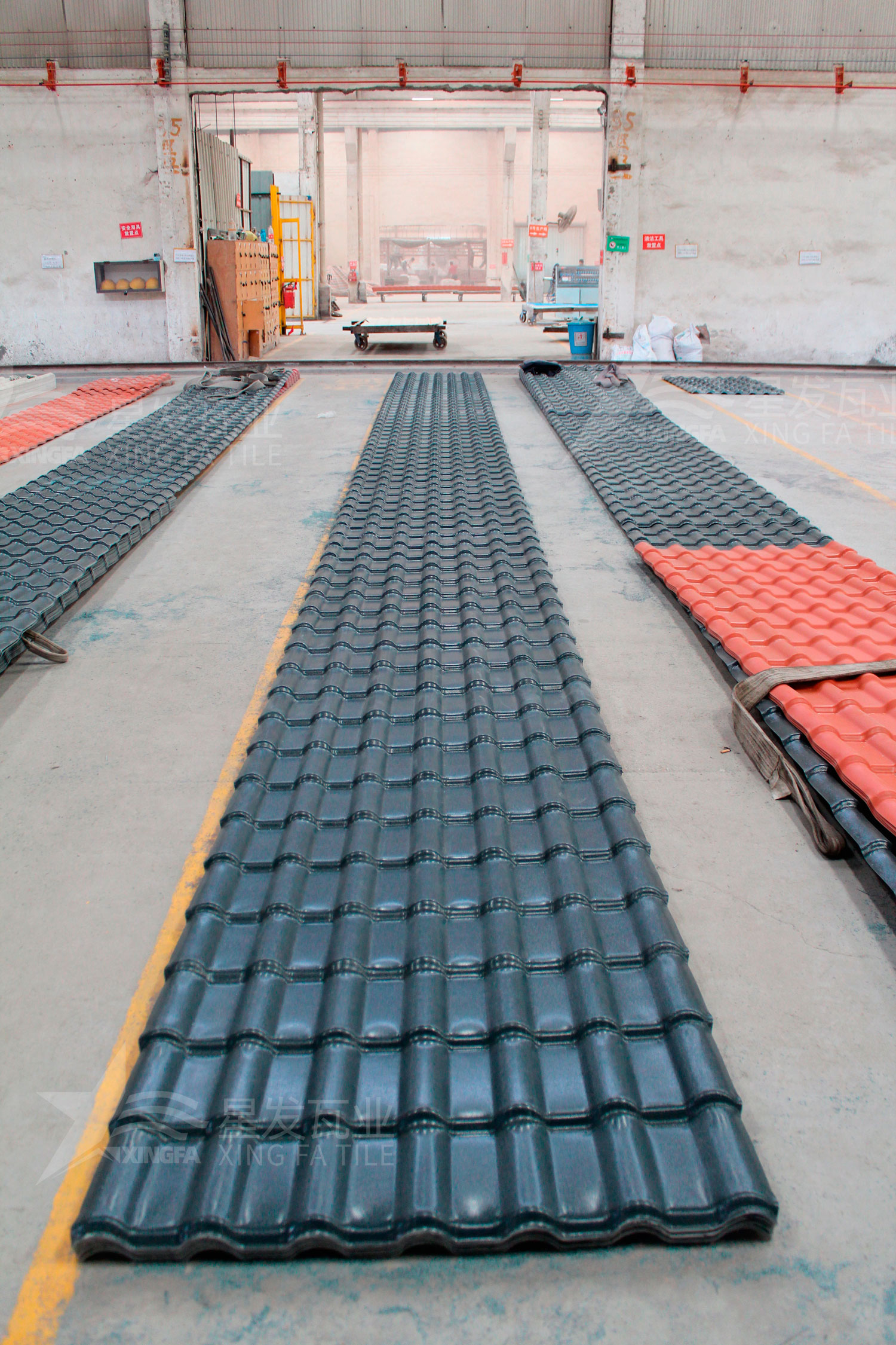 樹脂瓦白底和灰底哪個好？白底和灰底在質量、價格上有啥區(qū)別？