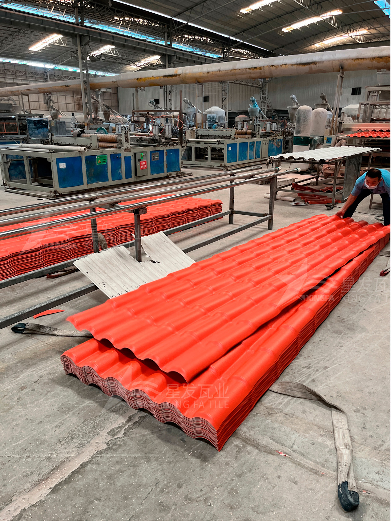 在選擇樹脂瓦廠家，一定要考察的3個(gè)因素？輕松買到優(yōu)質(zhì)的樹脂瓦！