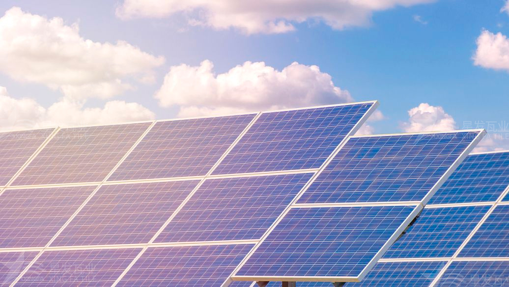 屋面光伏瓦耐火性強(qiáng)，使用了B1級(jí)的難燃性建筑材料！