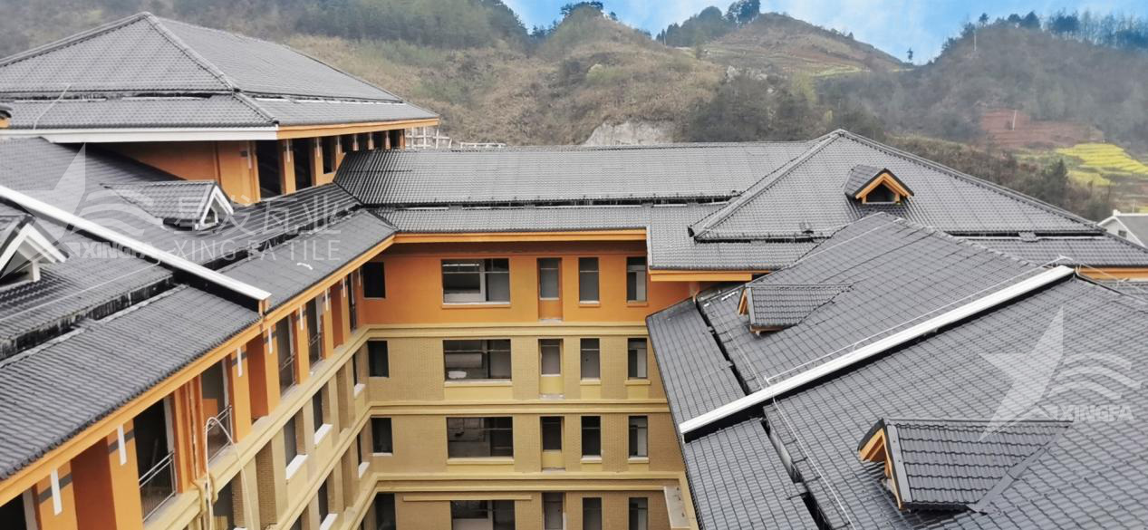 揭秘！包工包料安裝合成樹脂瓦每平方需要多少錢？