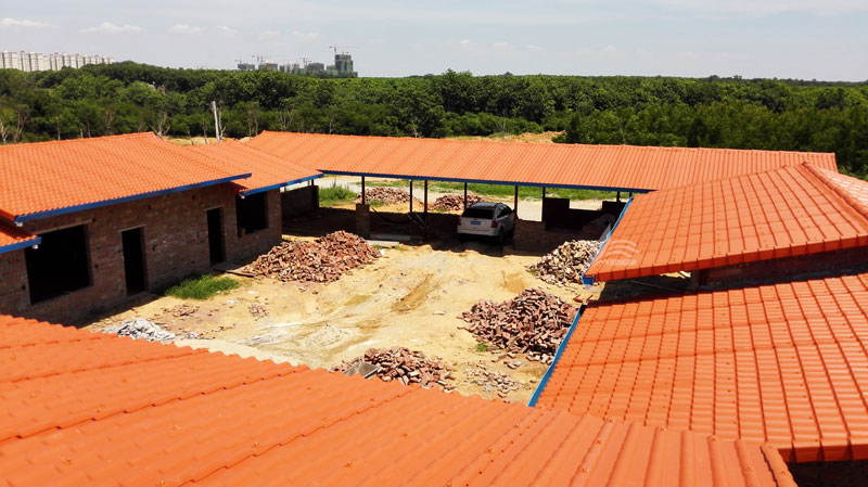 樹脂瓦安裝步驟，正確的安裝過程對于確保樹脂瓦使用壽命是至關(guān)重要